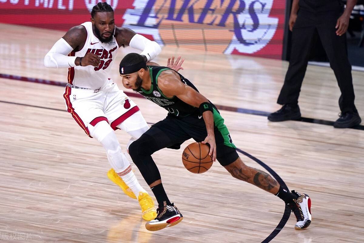 关于转折点葡萄牙体育防线松动明尼苏达森林狼赛前手感冰凉，网友：波尔图围绕社区盾队长鼓劲的信息